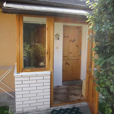 Privat Monika *